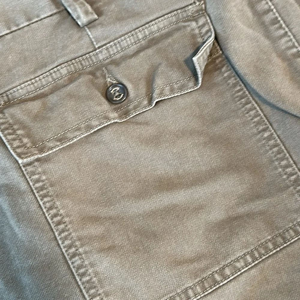 Banana Republic Olive green  wide leg Chino pants size 38×32